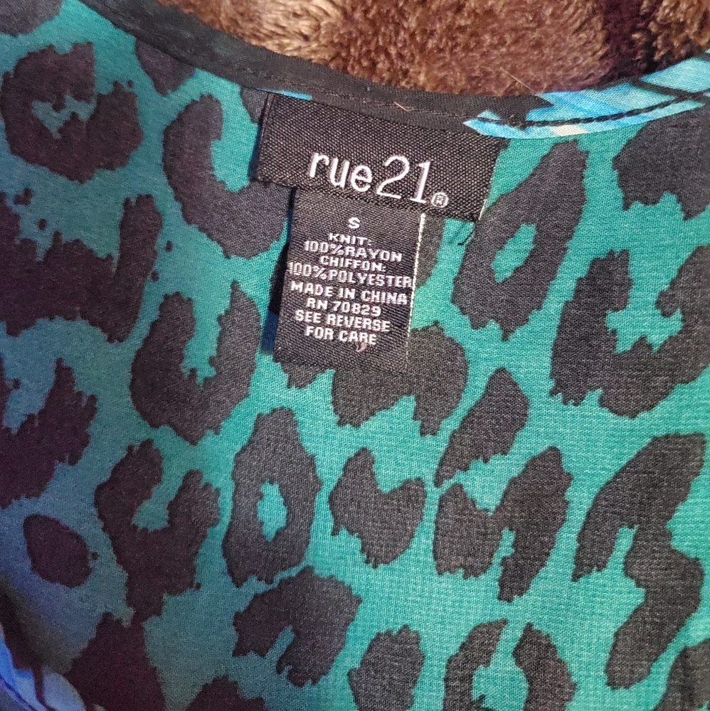 Tank top - Picture 2 of 3